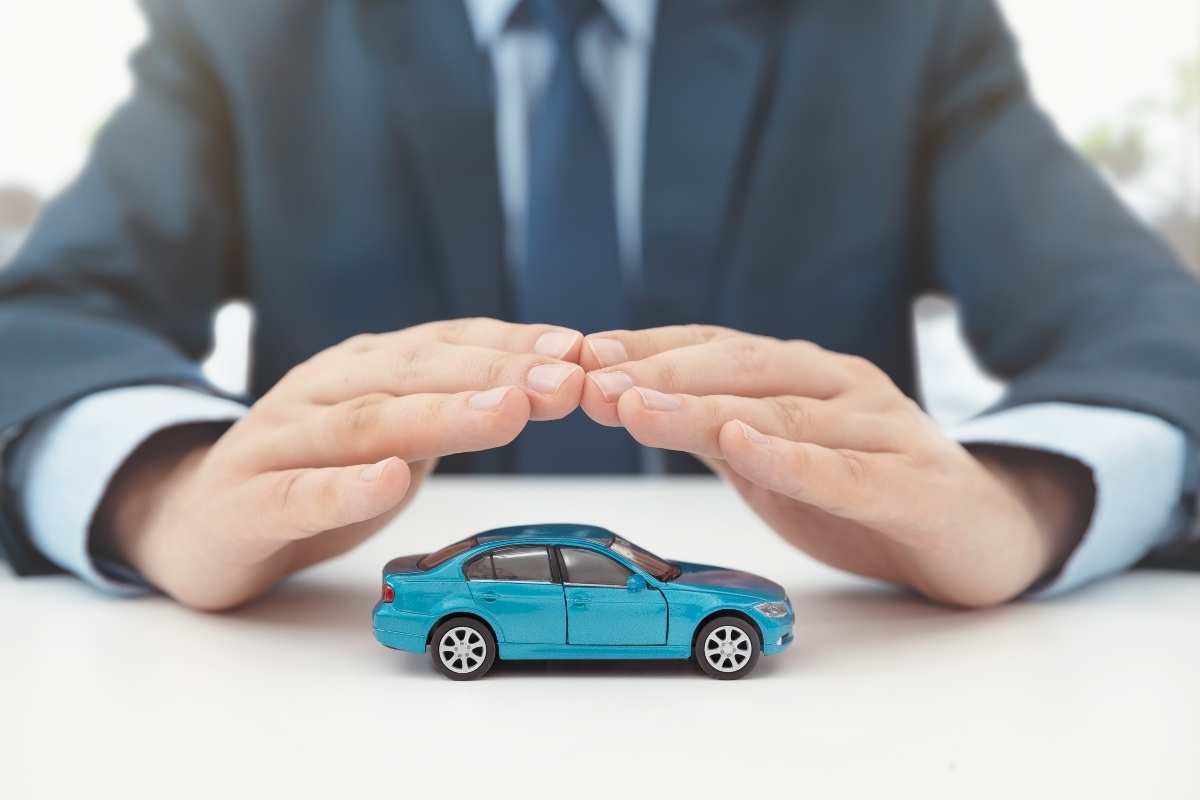 Garanzia 12 mesi auto alla Carrozzeria Ideal Car a La Loggia
