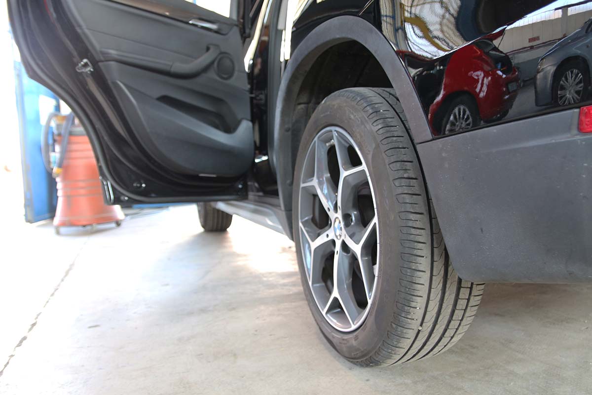 Cambio Gomme da Ideal Car carrozzeria a La Loggia